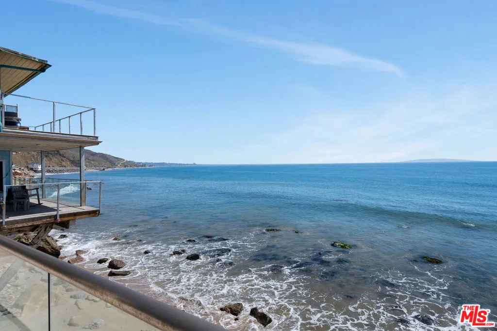 19824 Pacific Coast Highway, Malibu, California 90265 home-pic-11